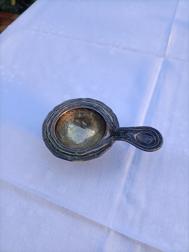 Antikes teesieb mit untersatz - antikes,