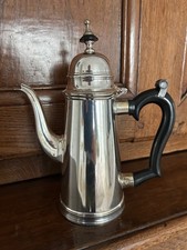 alte versilberte Kaffee-Kanne